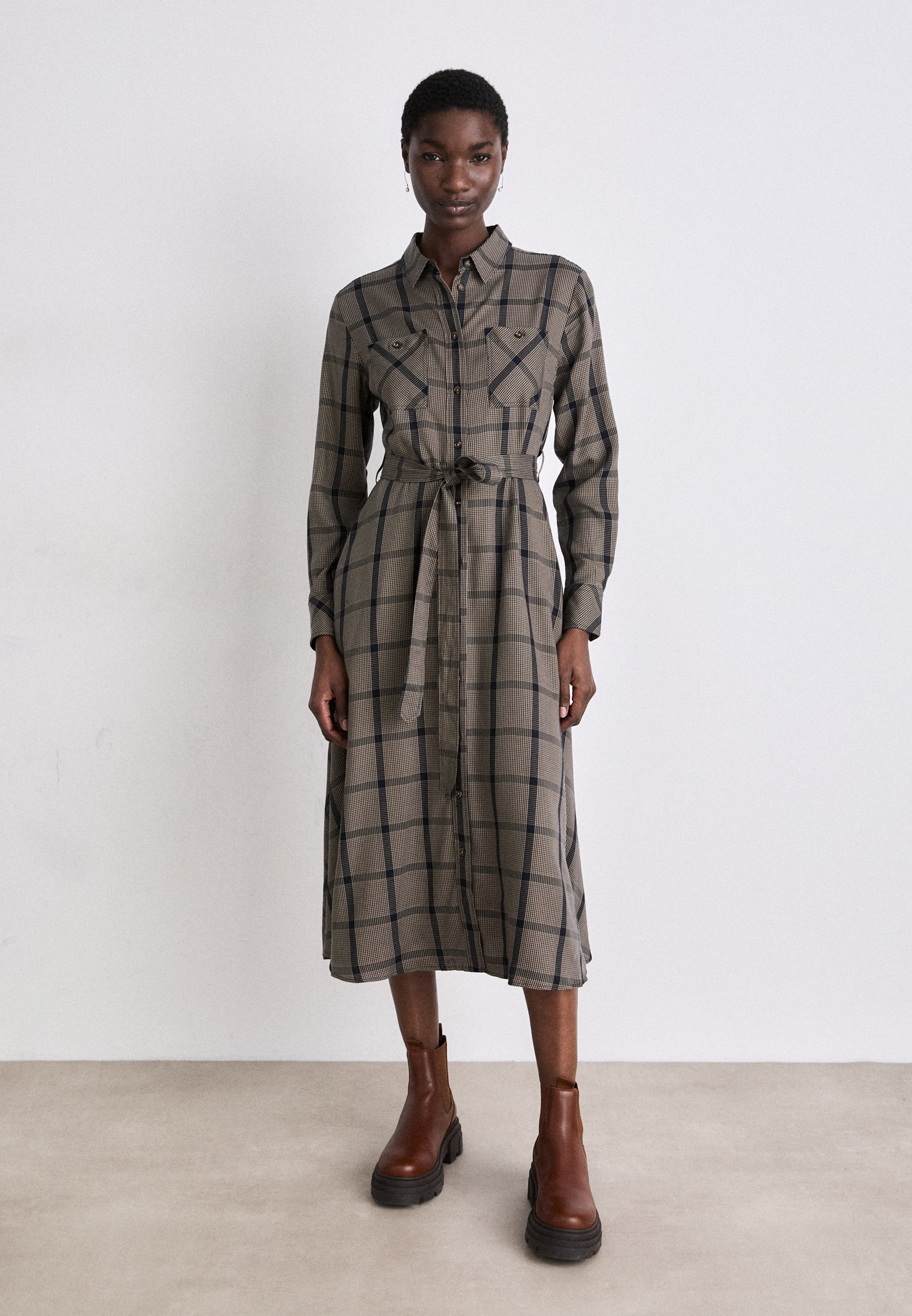 Barbour CLAUDIA MAXI DRESS - Shirt dress - multi/multi-coloured - Zalando