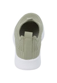 Scarpe slip-on in tessuto lavorato a maglia verde chiaro, con una superficie testurizzata, suola in gomma bianca e un tassello sul retro per facilitarne l'indossamento.