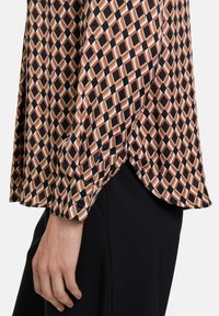 Betty Barclay Blouse - beige schwarz