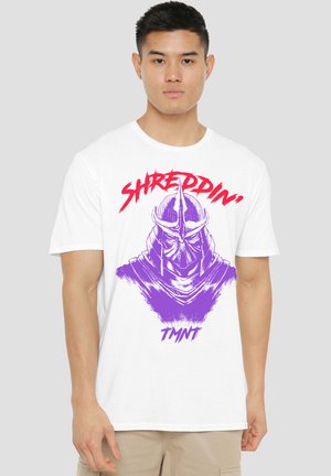 TEENAGE MUTANT NINJA TURTLES SHREDDER SHREDDIN - Print T-shirt - white