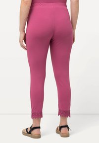 Ulla Popken 7/8 - Legging (type pantalon) - fuchsia