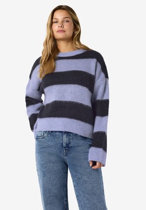 Noisy May NMSOFF L/S O-NECK KNIT NOOS - Pullover - hydrangea stripes:navy blazer
