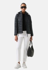 Bogner FARAH - Down jacket - schwarz