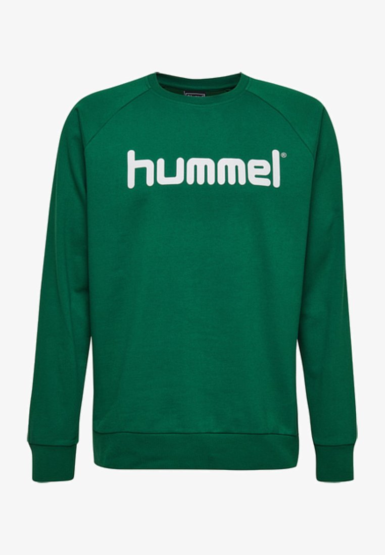 Felpa verde realizzata in misto cotone, con collo a giro e maniche raglan. Grande logo "hummel" bianco stampato sul davanti.