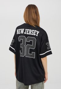 Terranova FOOTBALL - T-shirt con stampa - nero