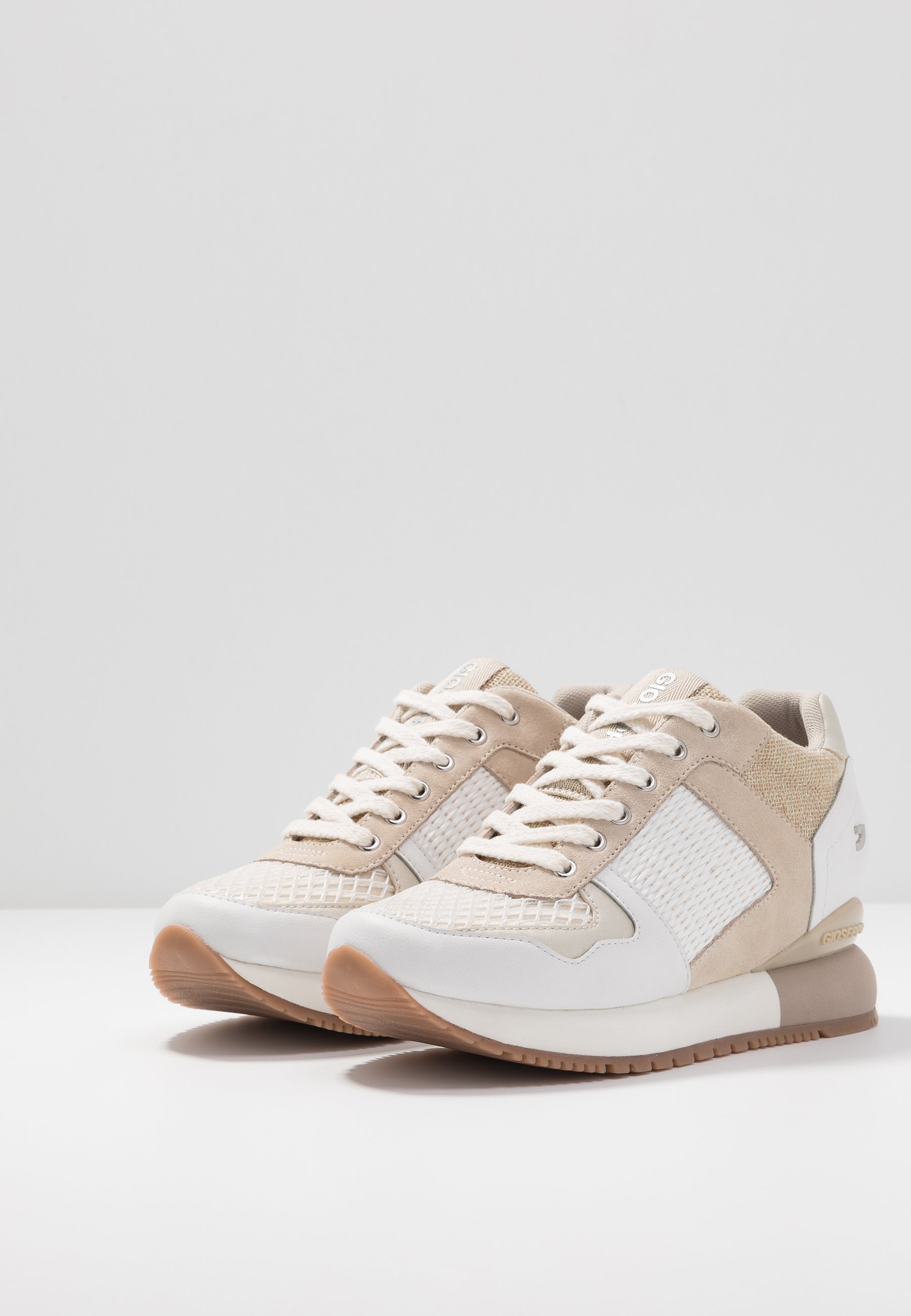 Black and gold sneakers with internal wedge for woman BASTOGNE