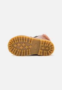 Petit Nord Copenhagen UNISEX - Suvarstomi batai - rose clay