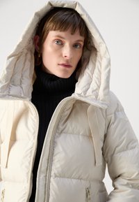 Marc O'Polo LONG COAT FEMININE SHAPE WITH HOOD - Untuvatakki - stony sand