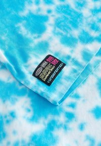 Next GRAPHIC SHORT SLEEVE 2 PACK STANDARD - Triko s potiskem - blue tie dye