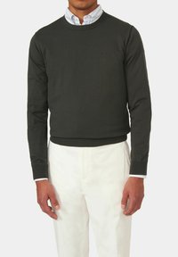 Oscar Jacobson VALTER ROUNDNECK - Stickad tröja - green wind