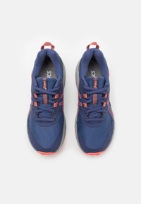ASICS PRE VENTURE 9 UNISEX - Løpesko for mark - indigo blue/papaya