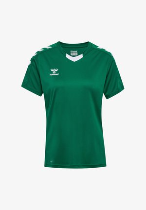 Zielona sportowa koszulka wykonana z gładkiej tkaniny, z dekoltem w serek, krótkimi rękawami oraz białymi akcentami na ramionach. Widoczne logo marki.