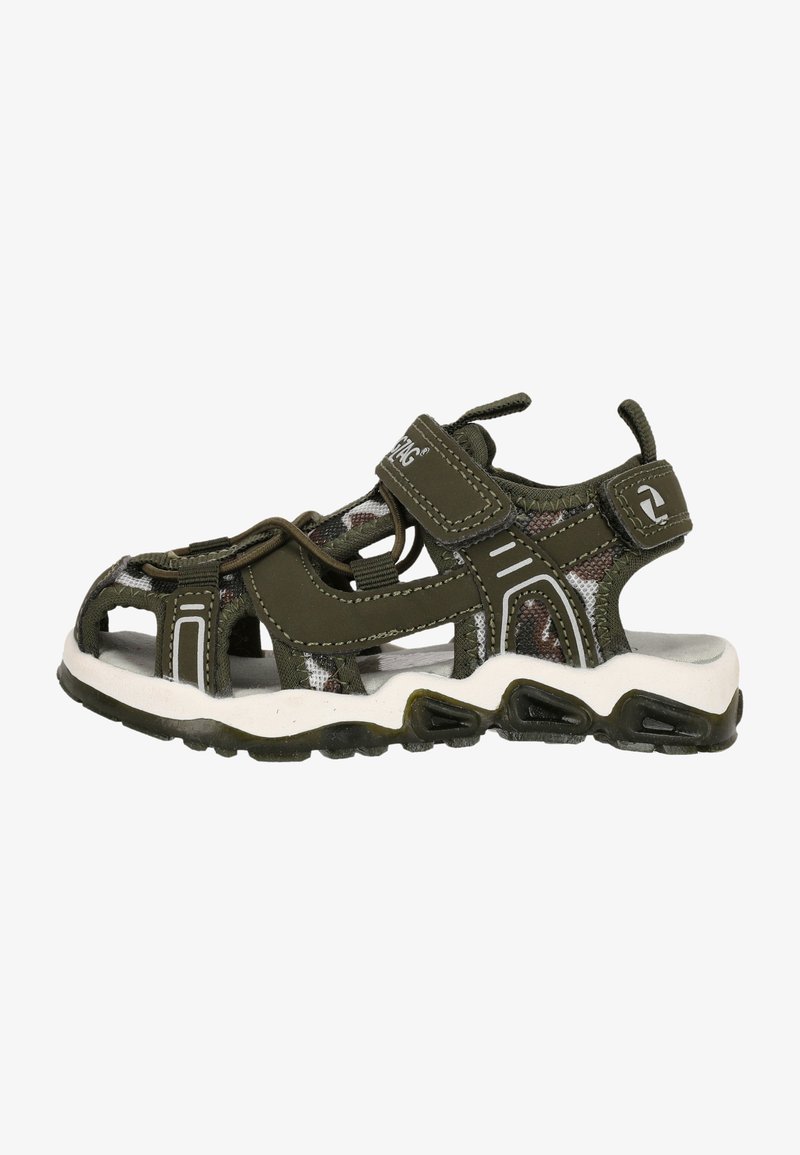 Gröna kamouflagedroppar med öppen tå-design, justerbara remmar, vadderad vit sula och texturerade detaljer för hållbarhet och grepp.