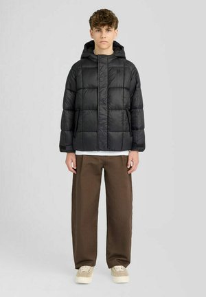 Lyle & Scott, LYLE & SCOTT MID JACKETS TONAL EAGLE PADDED JACKET - Vinterjakker -  jet black