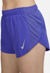 Nike Performance FAST TEMPO SHORT - Calções desportivos - lapis/(reflective silv)