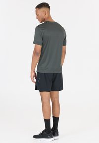 Endurance T-shirt till träning - grijs