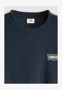 Wybrany, crew core batwing ii