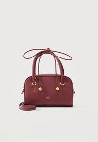 Избран, red