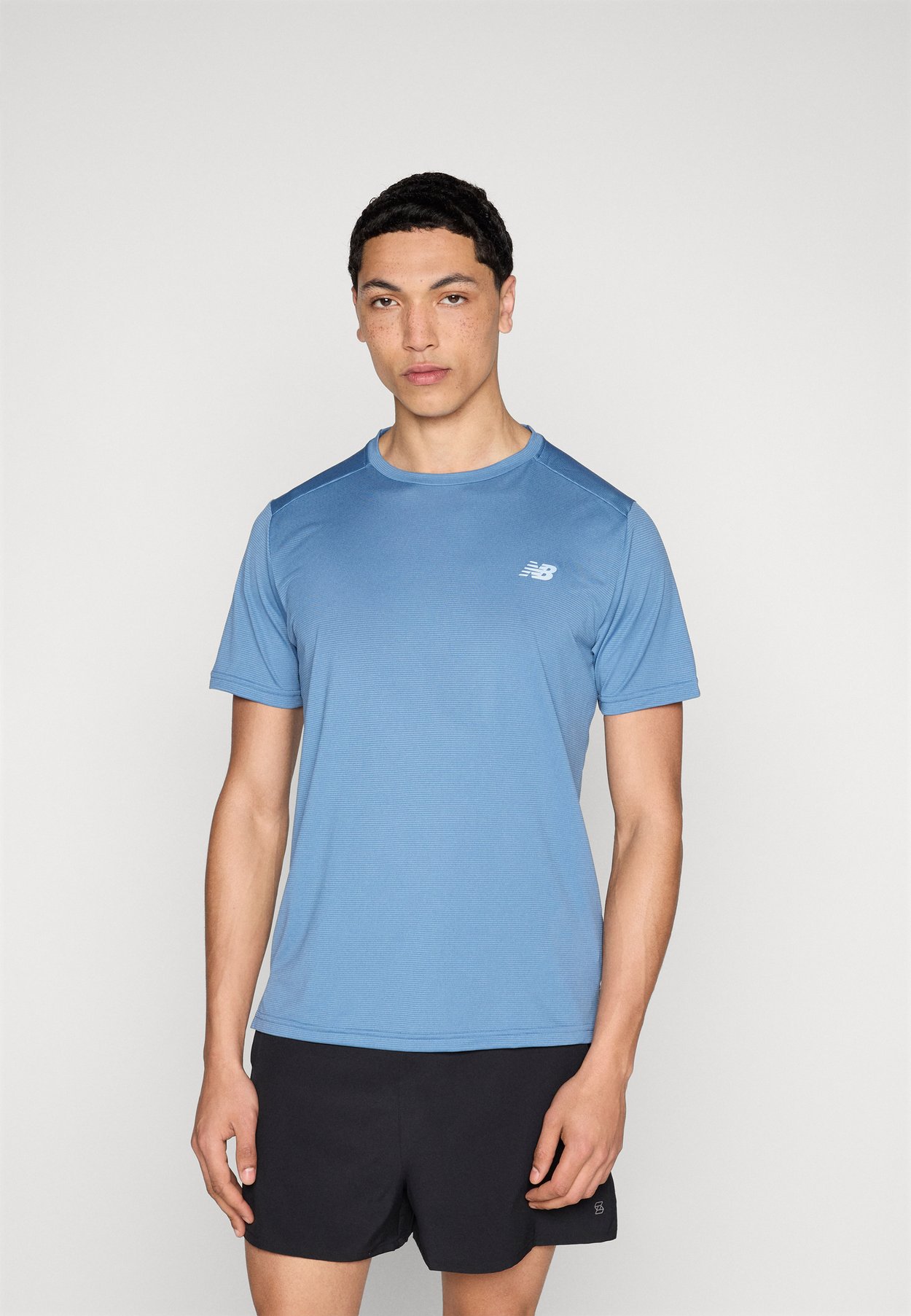SPORT ESSENTIALS