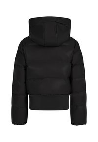Zwarte cropped pufferjack met capuchon, met een gladde textuur, horizontaal gewatteerd patroon en een stevige zwarte geribbelde tailleband.