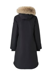 Zwarte parka met een nep bont capuchon, lange mouwen, rechte snit, iets uitlopend aan de onderkant, en zijritsen voor gemakkelijke beweging.