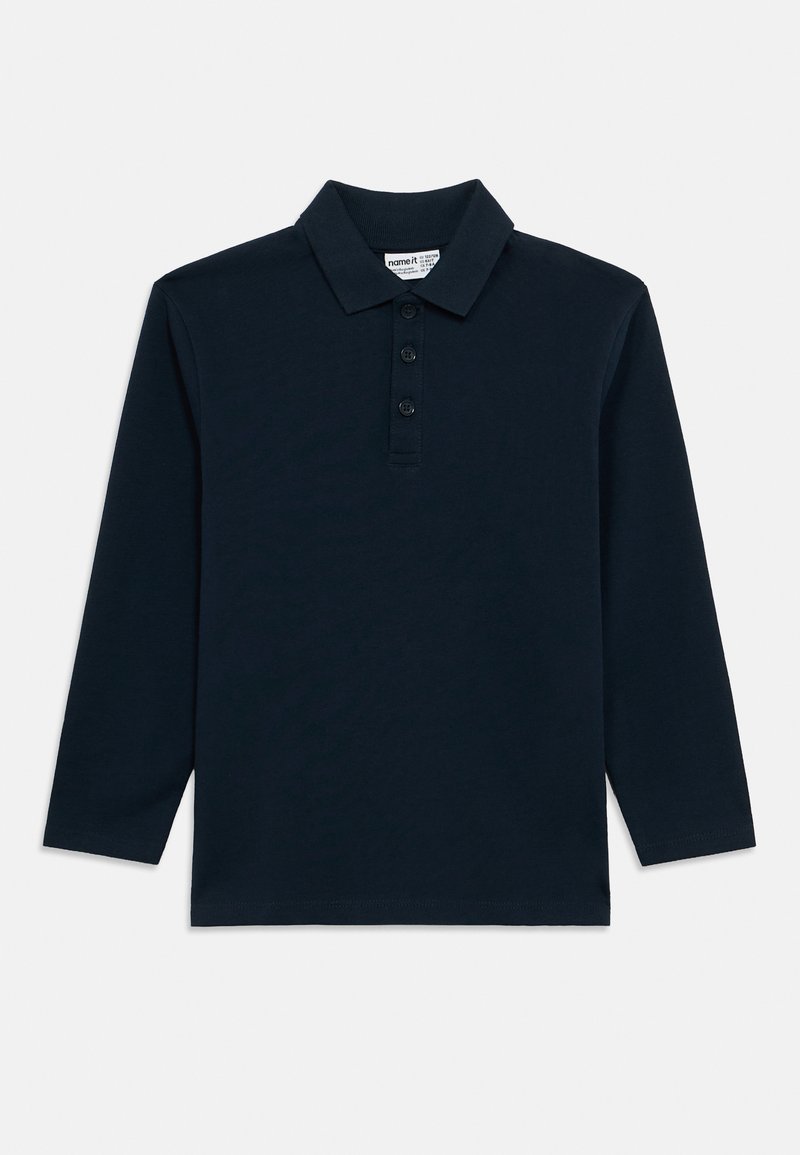 Granatowa koszulka polo z długim rękawem, wyposażona w klasyczny kołnierzyk, listwę zapinaną na trzy guziki oraz miękką, gładką fakturę.