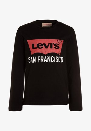 Sort langærmet skjorte med rødt Levi's-logo og hvid "San Francisco" tekst på brystet.