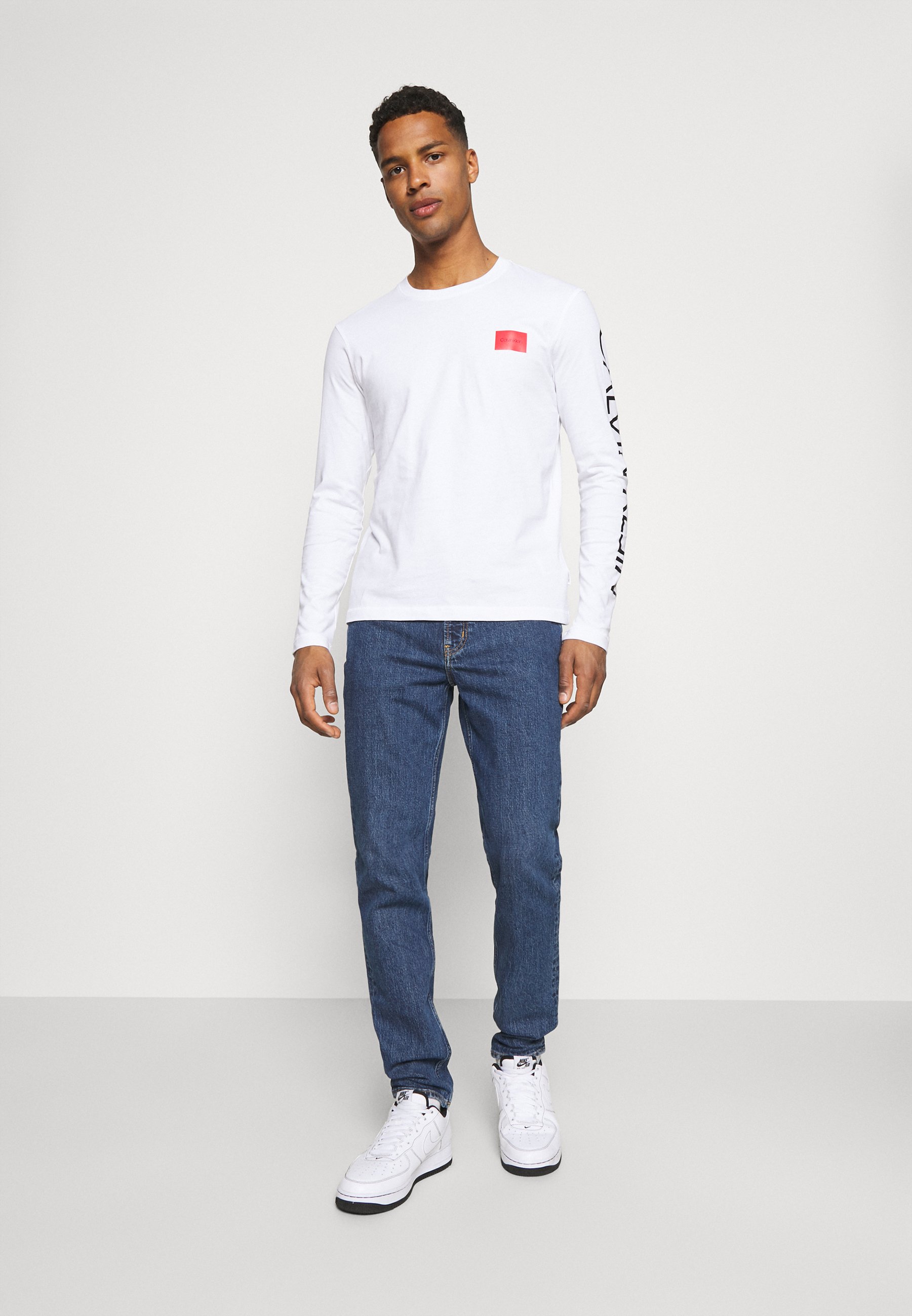 ARKET JEANS - Tiesaus kirpimo džinsai 