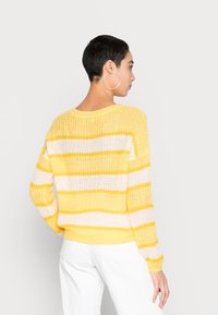 JDY JDYBADUT PULLOVER - Camisola - yellow cream