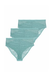 Drie paar teal kantenslips met ingewikkelde bloemenpatronen en elastische taillebanden, met een gematigde hoogte en een gladde textuur.