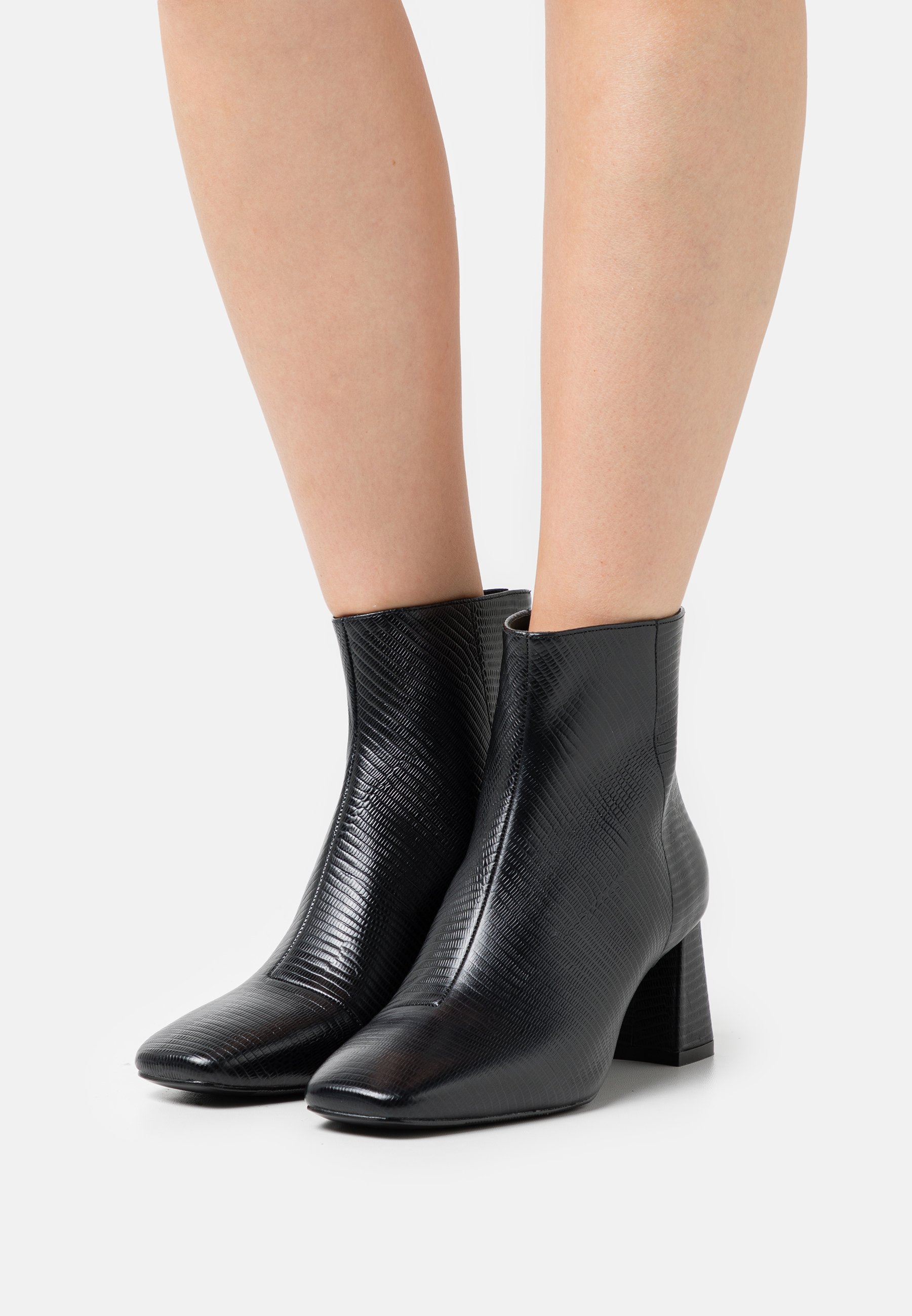 Minelli Korte laarzen - black/zwart - Zalando.nl