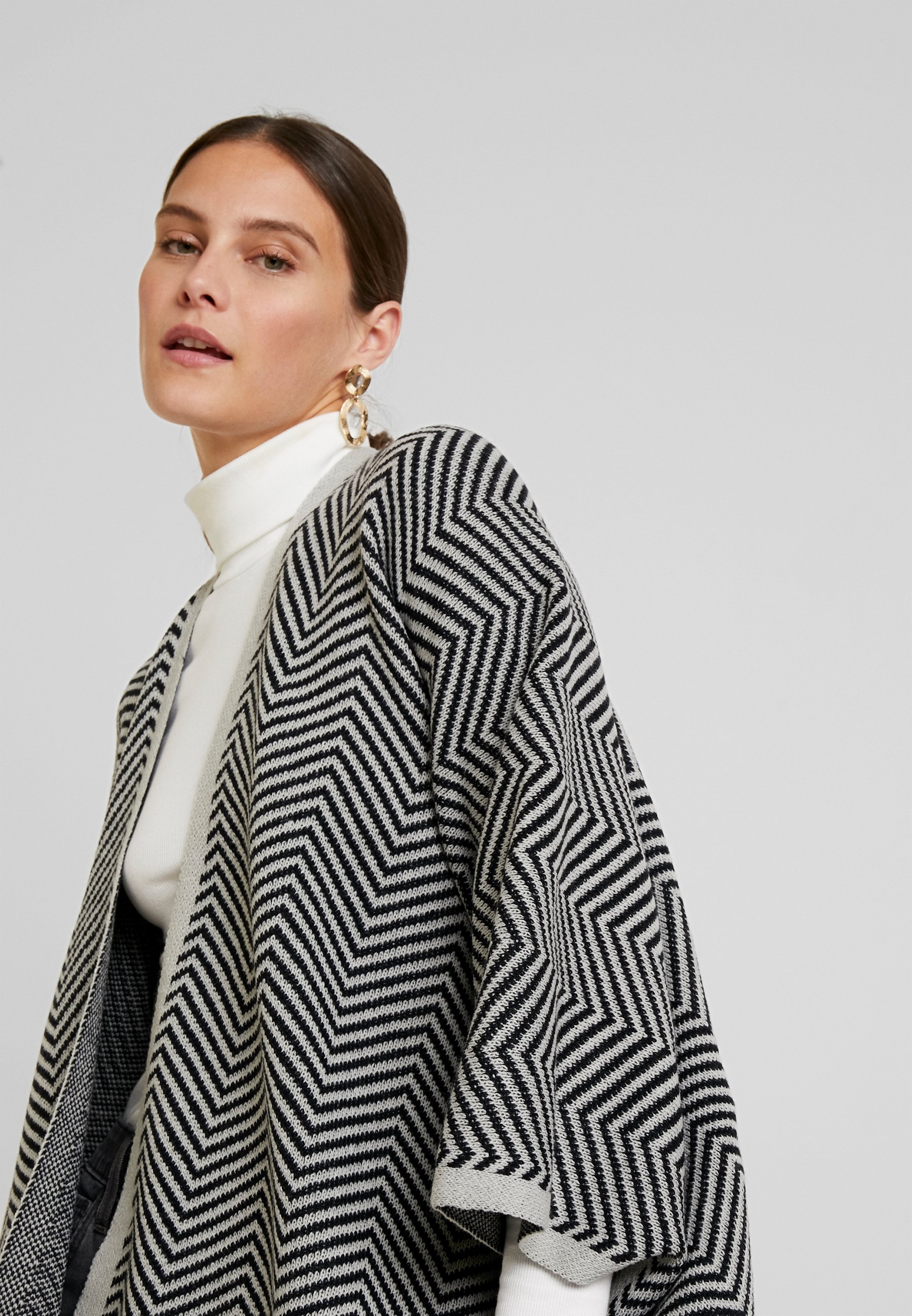 zalando mantelle saldi