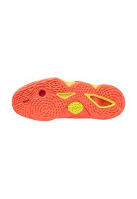 Suela de zapato en un vibrante color naranja con acentos amarillos; la superficie texturizada presenta patrones de olas y cortes para mejorar el agarre y la flexibilidad.