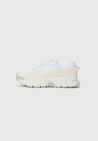 ZOOM VOMERO ROAM - Tenisky - white/summit/phantom black