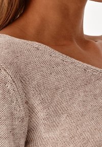 TATUUM Sweter