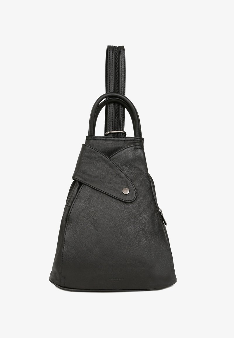 Borsa a tracolla in pelle nera con forma triangolare, manici strutturati, chiusura a patta e tasca con zip. Finitura morbida e texturizzata.