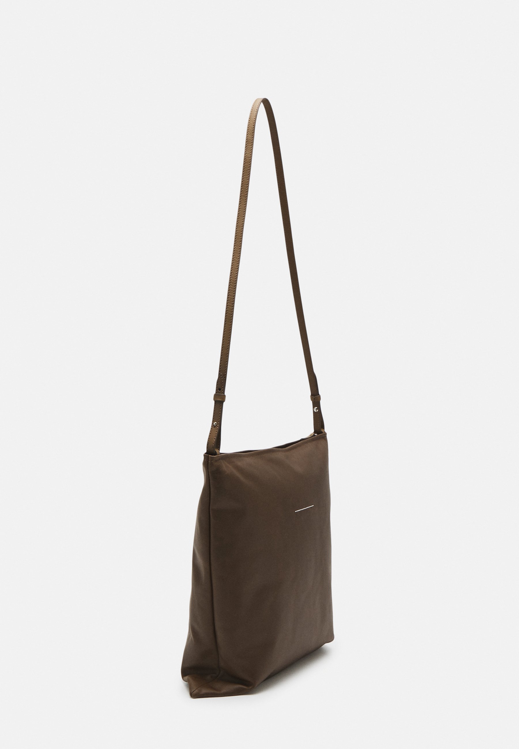 バッグ Maison Margiela CROSS BODY POUCH MM6 Maison Margiela POCKETS CROSSBODY BAG - Cross body bag - black