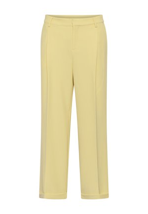 Hellgelbe, maßgeschneiderte Hose mit Gürtelschlaufen, Bügelfalte vorne und umgeschlagenen Säumen vor weißem Hintergrund.
