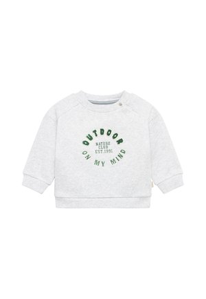 Lichtgrijze peutertrui met groene tekst "Outdoor on my mind" en kleinere tekst "Nature Club Est. 1991" aan de voorkant.