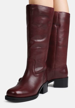 Boots - winter oxblood