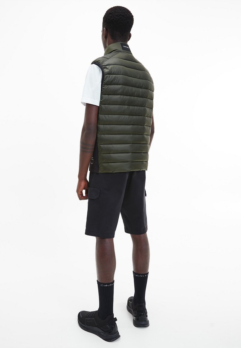 Calvin Klein SIDE LOGO VEST - Colete - dark olive