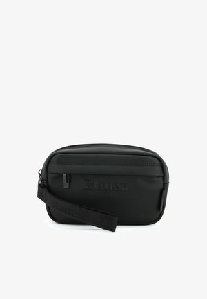 Bustina nera compatta con cerniera, logo "Blauer USA" in rilievo e cinturino da polso con testo brandizzato.