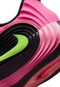 Nike Performance GIANNIS IMMORTALITY 5 UNISEX - Παπούτσια μπάσκετ - hyper pink oracle pink black volt