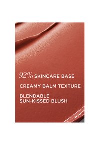 92% huidverzorging basisblush met romige balsemtextuur, blendbare formule en zonnig, warme terracotta kleur.