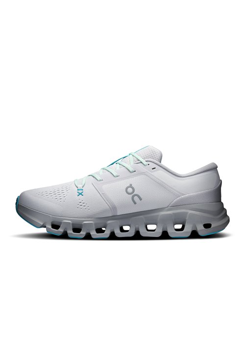 On CLOUD X 5 - Trainers - frost alloy — photo 5