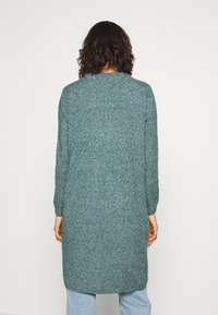 Vero Moda VMDOFFY LS LONG OPEN GA NOOS - Casaco de malha - sea moss/white melange