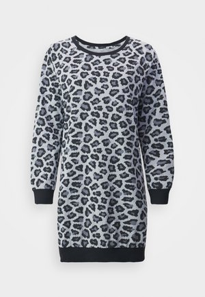 Grå sweatshirtklänning med leopardmönster, som har långa ärmar, ribbade svarta muddar och rund halsringning. Mjuk tygtextur.