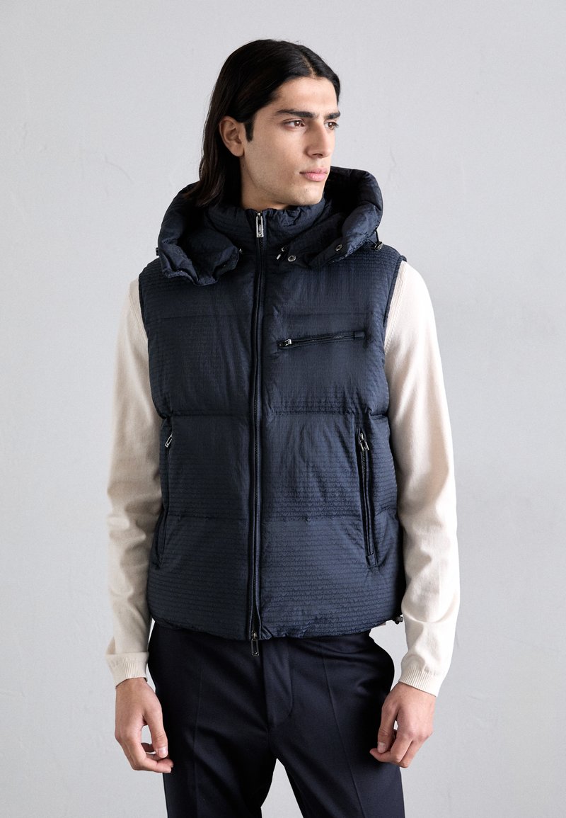 Emporio Armani - Veste sans manches - blu navy, Agrandir