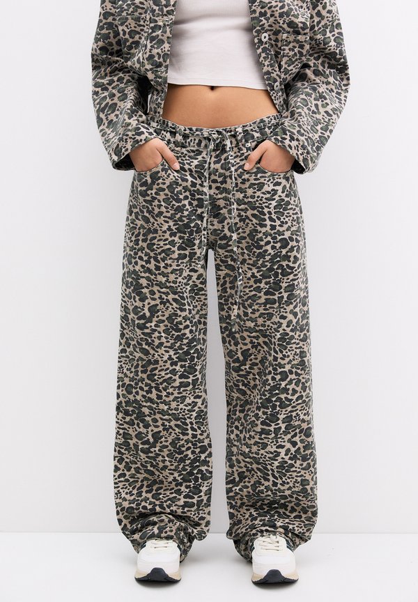 BAGGY - Stoffhose - khaki