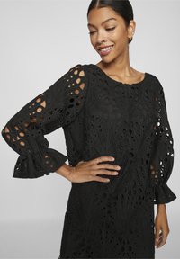 VILA VIKABELA ANGLAISE DRESS - Koktel haljina / svečana haljina - black
